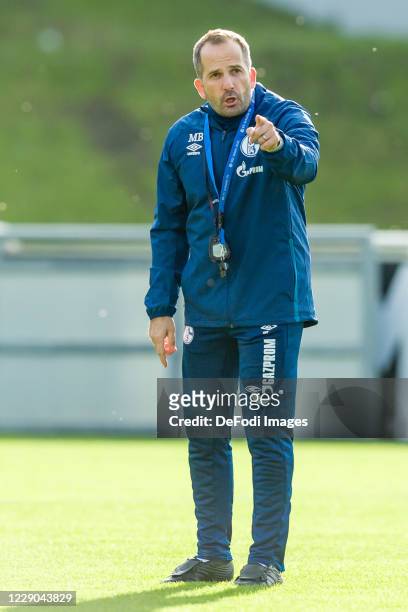 Head coach Manuel Baum of FC Schalke 04 gestures during the FC Schalke 04 training Session on October 12, 2020 in Gelsenkirchen, Germany.