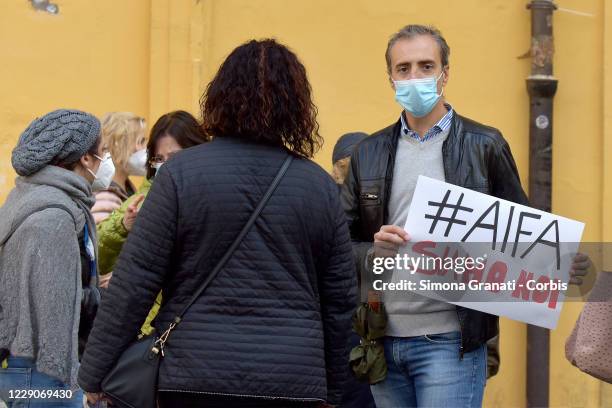 Threatened workers of the Italian Medicine Agency protest in front of Montecitorio in support of the work and functioning of the health system, on...