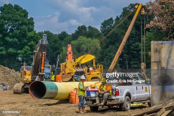 Texas based company Spectra Energy prepares to drag its 42-inch diameter, high pressure, fracked-methane gas pipeline under the Hudson River adjacent...