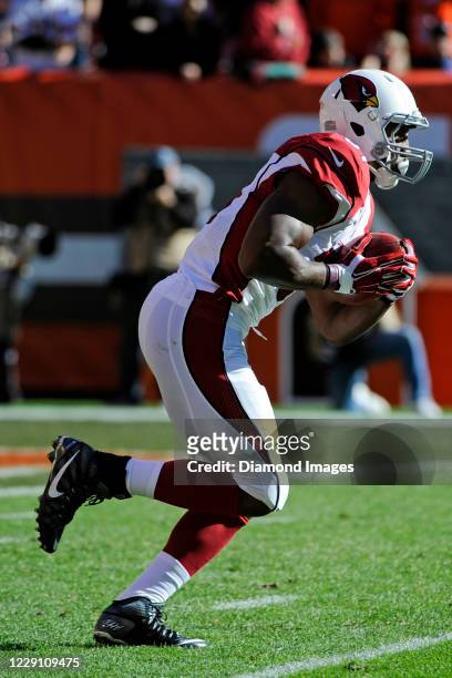 Running back David Johnson of the Arizona Cardinals returns a kickoff in the second quarter of a game against the Cleveland Browns on November 1,...