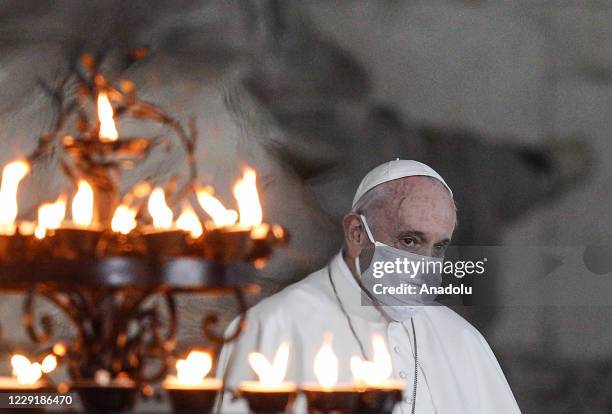 Pope With Mask Pope Mask Photos and Premium High Res Pictures - Getty Images