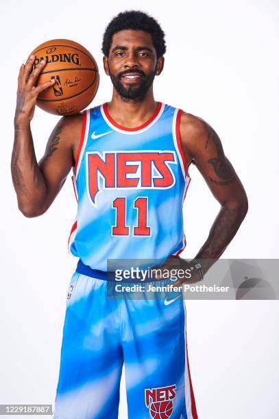 Brújula alma embotellamiento Kyrie Irving of the Brooklyn Nets poses for a portrait in the New... News  Photo - Getty Images
