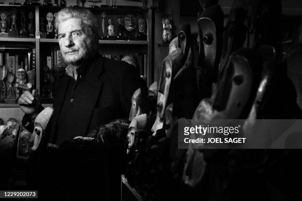 French galerist Robert Vallois poses in his gallery during a photo session in Paris, on October 21, 2020. / RESTRICTED TO EDITORIAL USE - MANDATORY...
