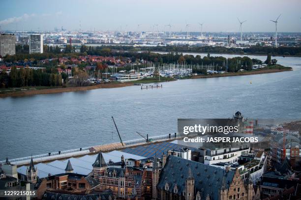Schelde Rivier River Scheldt Photos and Premium High Res Pictures - Getty Images