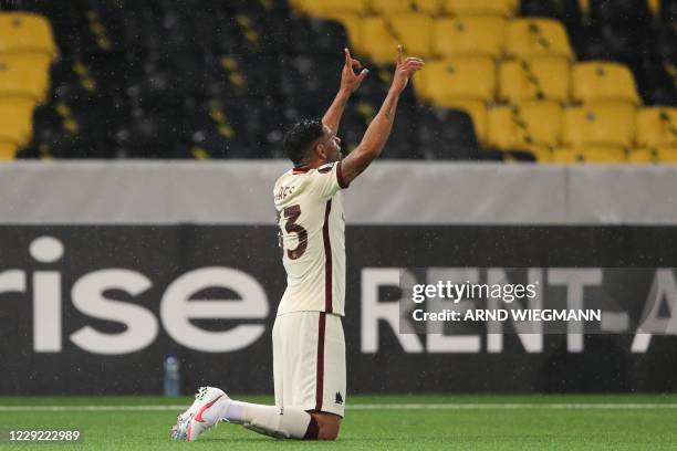 Roma's Brazilian defender Bruno Peres celebrates after scoring a goal during the UEFA Europa League Group A first-leg football match between Young...