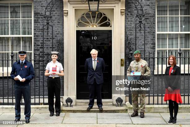 39 Claire Rowcliffe Photos & High Res Pictures - Getty Images