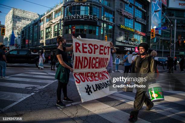 First Nations Protesting 493 First Nations Canada Protest Stock Photos, High-Res Pictures, and ...