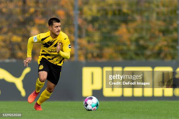 Lion Semic of Borussia Dortmund U19 controls the ball during the Junior Bundesliga West match between Borussia Dortmund and Rot-Weiss Essen on...