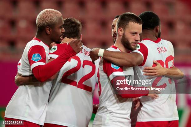 Sander van der Streek of FC Utrecht celebrates 2-1 with Gyrano Kerk of FC Utrecht, Bart Ramselaar of FC Utrecht, Moussa Sylla of FC Utrecht during...