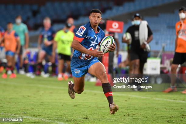 Kurt-Lee Arendse of the Bulls in action during the Super Rugby Unlocked match between Vodacom Bulls and Cell C Sharks at Loftus Versfeld on October...