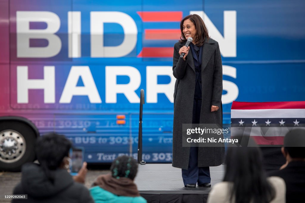Democratic Vice Presidential Nominee Kamala Harris Campaigns In Detroit