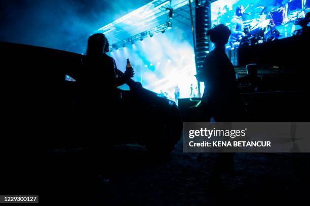 485 Disco Biscuits Photos & High Res Pictures - Getty Images