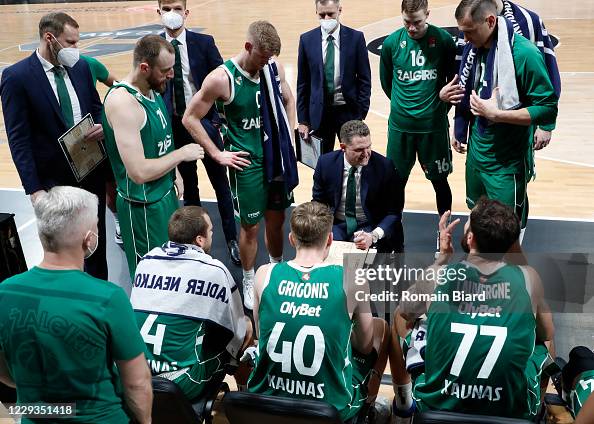 Coach Zalgiris Martin Schiller, Head Coach of Zalgiris Kaunas and Joffrey Lauvergne ...