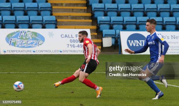 Lynden Gooch of Sunderland scores the second goal during the Sky Bet League One match between Gillingham and Sunderland at MEMS Priestfield Stadium...