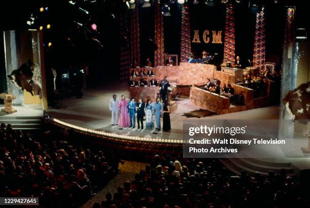 Buena Park, CA Mickey Gilley, La Costa, Johnny Rodriguez, Roger Miller, Loretta Lynn, Marty Robbins appearing on the ABC tv special '1976 / 11th...