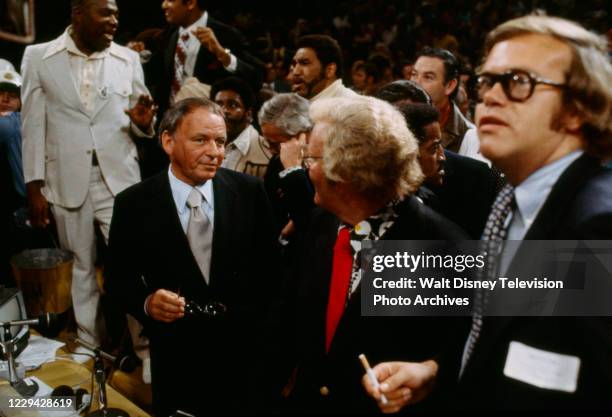 Frank Sinatra, Roone Arledge at the Muhammad Ali vs Ken Norton fight, the Forum.