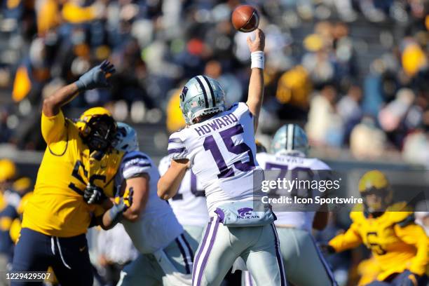 Kansas State Wildcats quarterback Will Howard throws a pass during the second quarter of the college football game between the Kansas State Wildcats...