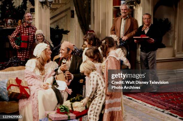 Howard Morris, Alice Ghostly, Anna Meara, Paul Lynde, Foster Brooks, George Gobel, child cast appearing in the ABC tv special ''Twas the Night Before...