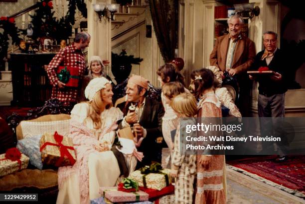 Howard Morris, Alice Ghostly, Anna Meara, Paul Lynde, Foster Brooks, George Gobel, child cast appearing in the ABC tv special ''Twas the Night Before...