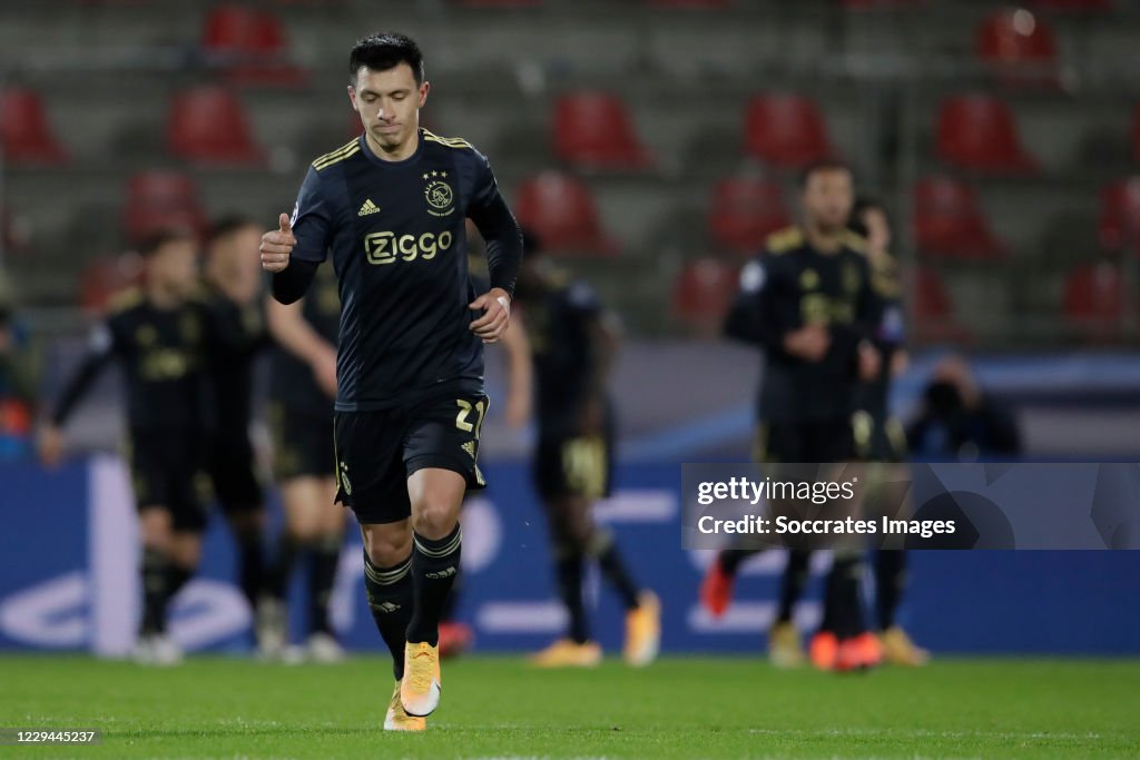 FC Midtjylland v Ajax - UEFA Champions League