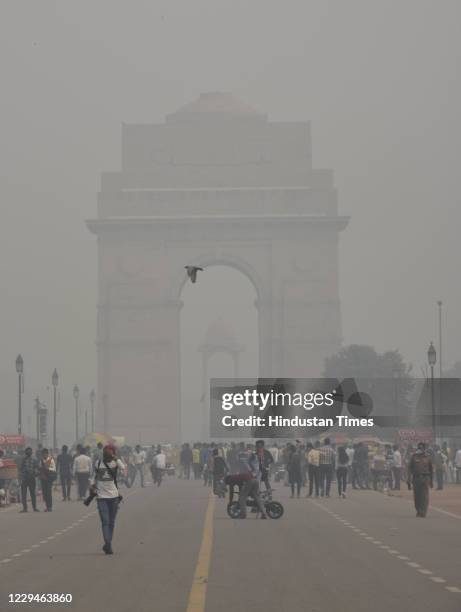 View of India Gate blanketed in thick haze amid rising air pollution levels on November 4, 2020 in New Delhi, India. The air quality in Delhi has...