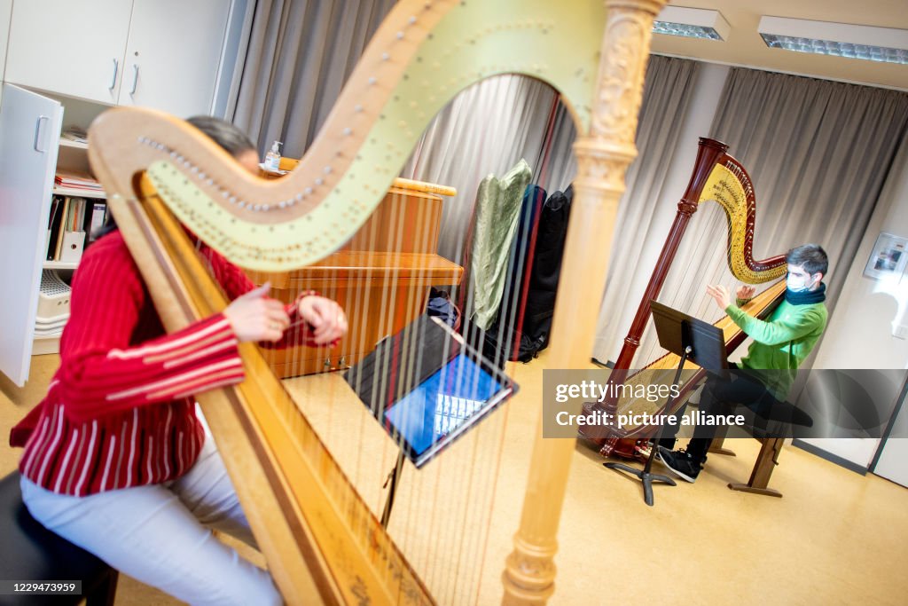 Coronavirus - Music School