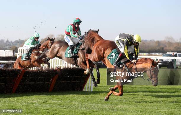 Sam Twiston-Davies is unseated from Camacho Man during the Visit racingtv.com Juvenile Hurdle at Warwick Racecourse on November 6, 2020 in Warwick,...