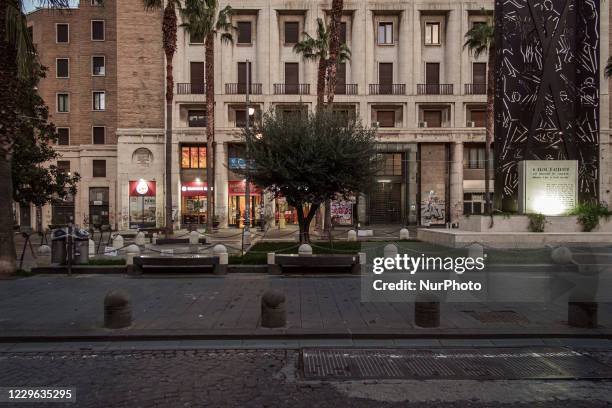 The view of Piazza Carit during the first day of Zona Rossa in Naples, Italy, November 15, 2020. As of today the Campania region is Zona Rossa...