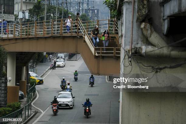 Edsa Ramp 121 Edsa Highway Stock Photos, High-Res Pictures, and Images - Getty Images
