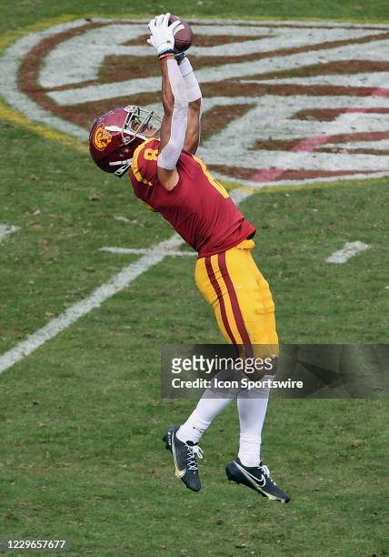 Trojans wide receiver Amon-Ra St. Brown catches a pass during a game between the USC Trojans and the Arizona State Sun Devils played on November 7,...