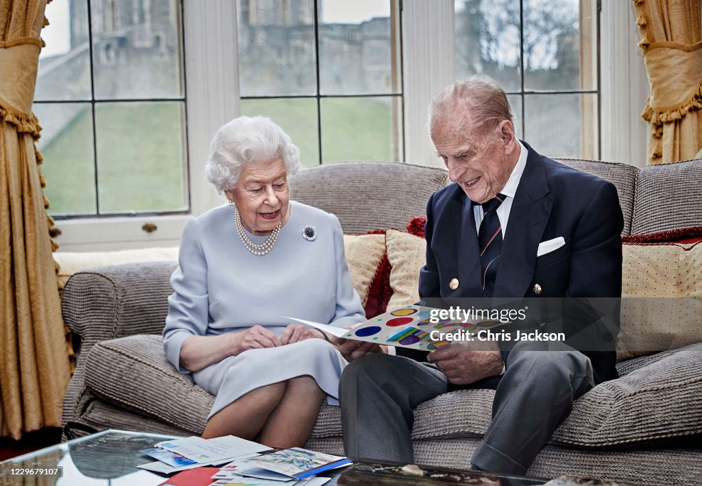 Queen & Duke Of Edinburgh 73rd Wedding Anniversary Official Portrait