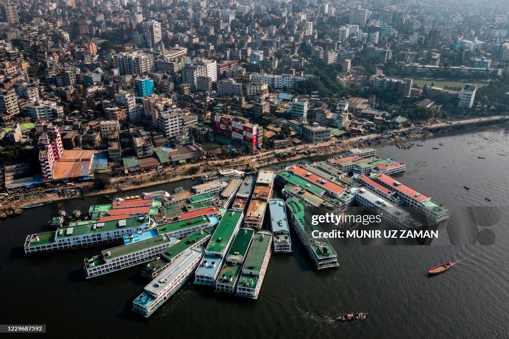 BANGLADESH-ECONOMY-LABOUR-SHIPPING-DOCKYARD