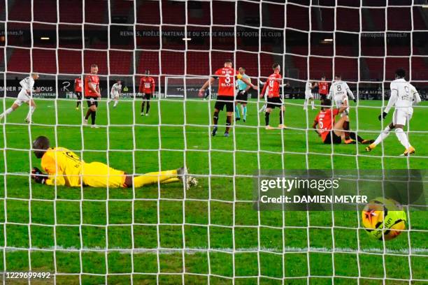 Stade Rennais Senegalese goalkeeper Alfred Gomis concedes a goal during the French L1 football match between Stade Rennais and Bordeaux, at the...