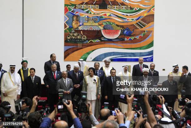 Qatar Emir Hamad bin Isa Al-Khalifa, Comoros Preisdent Ahmed Abdallah Sambi, Tunisian President Zine El Abidine Ben Ali, Iraqi President Jalal...