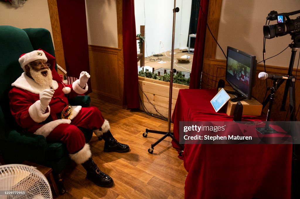 Children Visit Santa Clause At Mall Of America During Coronavirus Pandemic
