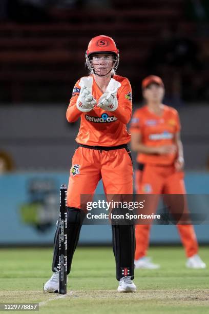 Beth Mooney of the Perth Scorchers keeps during the Women's Big Bash League semi final cricket match between Melbourne Stars and Perth Scorchers on...