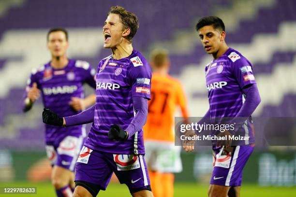 Benedikt Pichler of Austria Wien celebrates his goal during the Uniqa OeFB Cup match between FK Austria Wien and TSV Prolactal Hartberg at Generali...