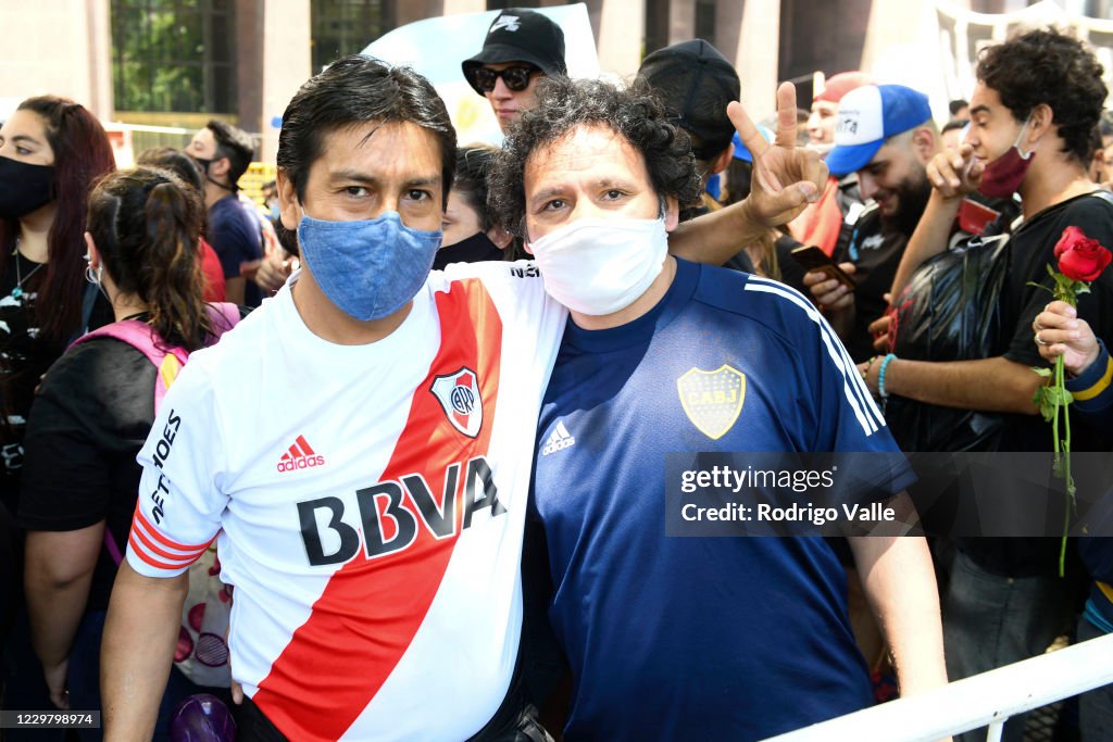 Argentinians Hold Massive Funeral For Diego Maradona