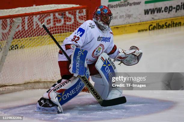 Dimitri Paetzold of EV Landshut controls the Puck during the DEL2 Ice Hockey League between Kassel Huskies and EV Landshut on November 27, 2020 in...