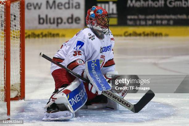 Dimitri Paetzold of EV Landshut controls the Puck during the DEL2 Ice Hockey League between Kassel Huskies and EV Landshut on November 27, 2020 in...