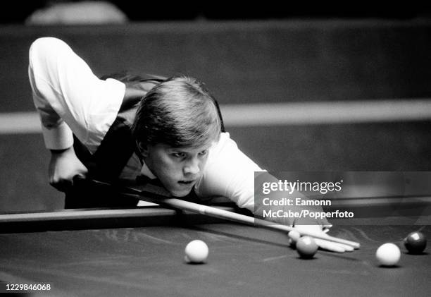 Neal Fallows Neal Foulds Photos and Premium High Res Pictures - Getty Images