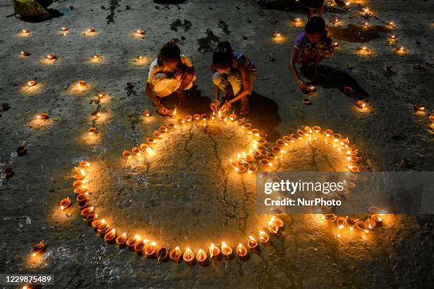 309 Dev Diwali Photos and Premium High Res Pictures - Getty Images 309 Dev Diwali Photos and Premium High Res Pictures - Getty Images