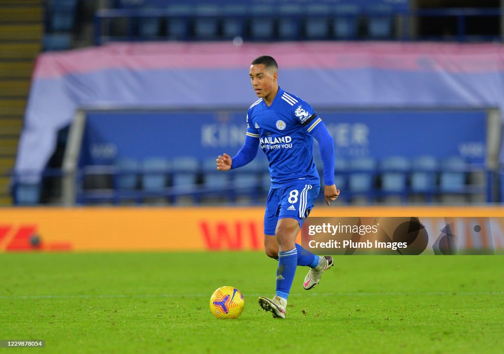 Leicester City v Fulham - Premier League