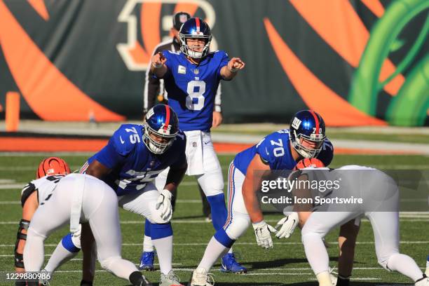 New York Giants quarterback Daniel Jones calls out a play during the game against the New York Giants and the Cincinnati Bengals on November 29 at...