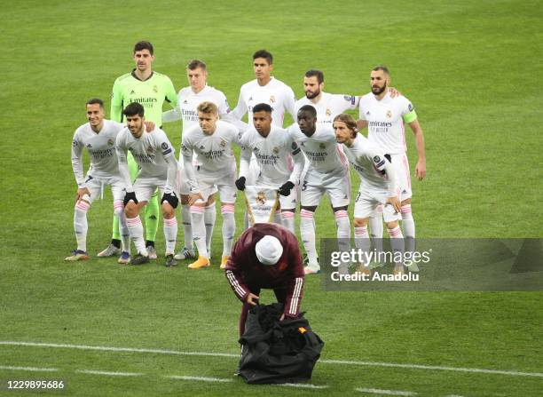 Players of Real Madrid pose for a photo ahead of the UEFA Champions League group B football match between Real Madrid and Shakhtar at Olimpiyskiy...