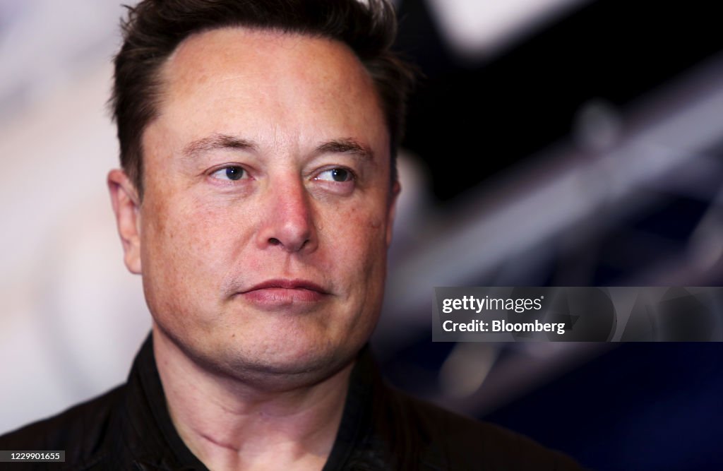 Billionaire Elon Musk Receives Axel Springer Award