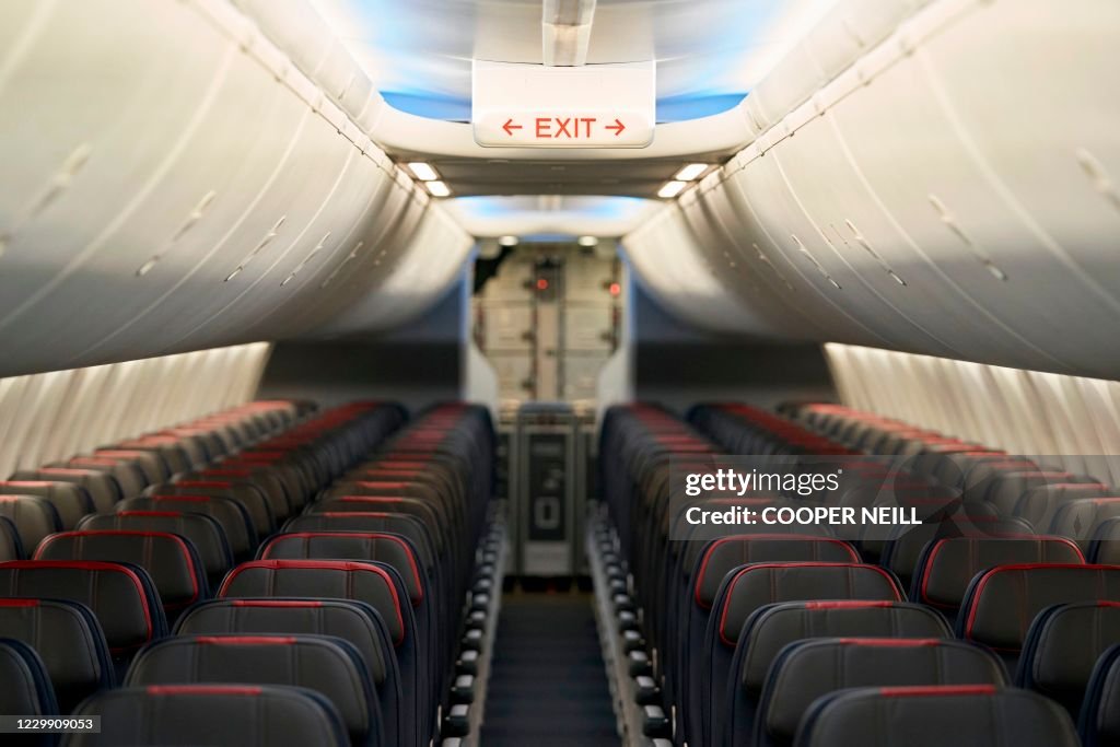 US-AVIATION-ACCIDENT-BOEING-AMERICANAIRLINES