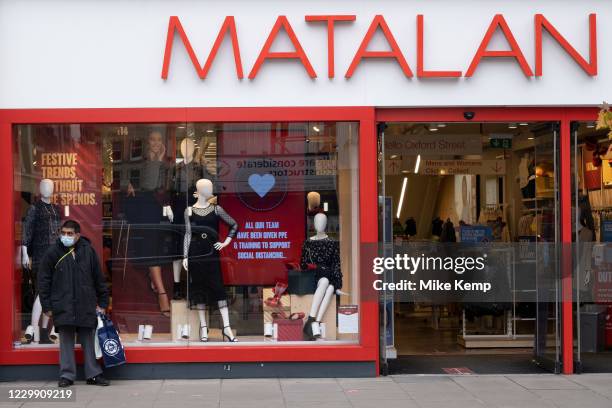 As the national lockdown ends and the new three tier system of local coronavirus restrictions begins, shoppers head out to Oxford Street to catch up...