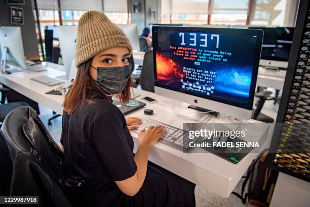 Computer Science Mask 179 School Computer Lab Mask Stock Photos, High-Res Pictures, and ...