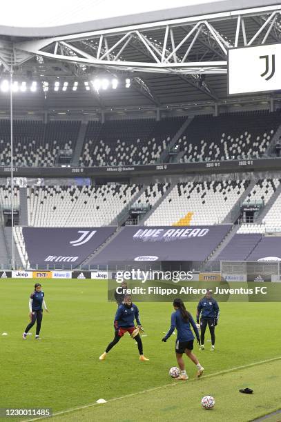 Olympique Lyonnais players during the Lyon Training Session ahead of the UEFA Women's Champions League match between Juventus and Lyon at Allianz...